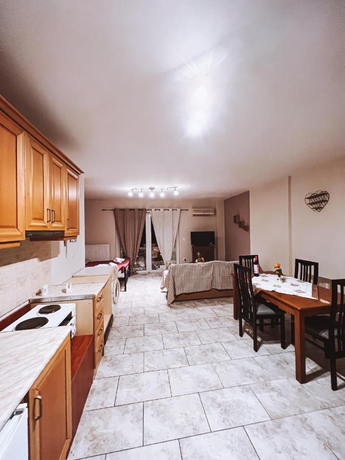 Picollino Apartment Xylokastro Exterior photo